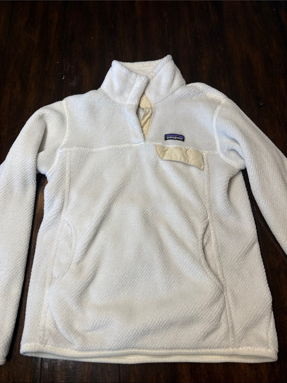 Patagonia White Cowl-Neck Fleece Pullover with Cream Accent Medium